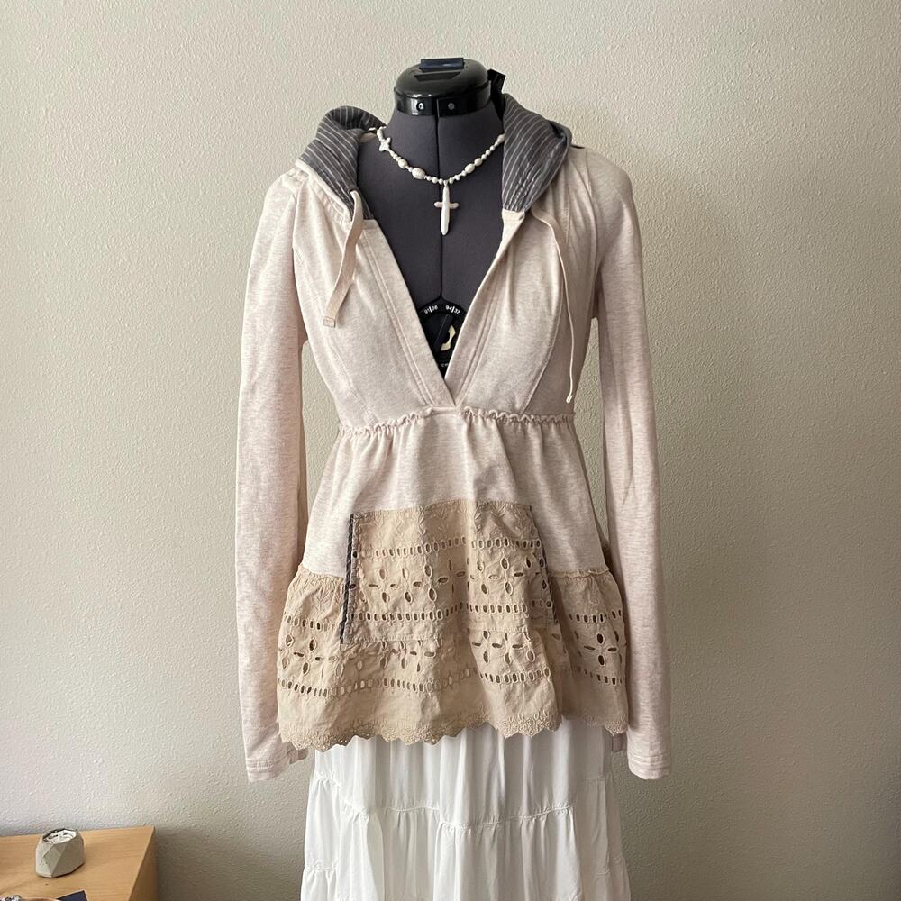 Y2K vtg 00s Free People cream babydoll eyelet hoodie boho cottage dainty fairy S